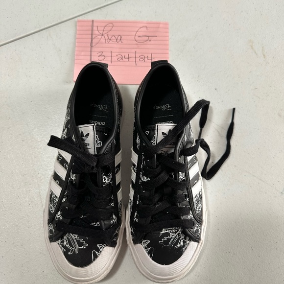 2 pair of Adidas size 4 Disney Goofy shoes - Picture 3 of 10